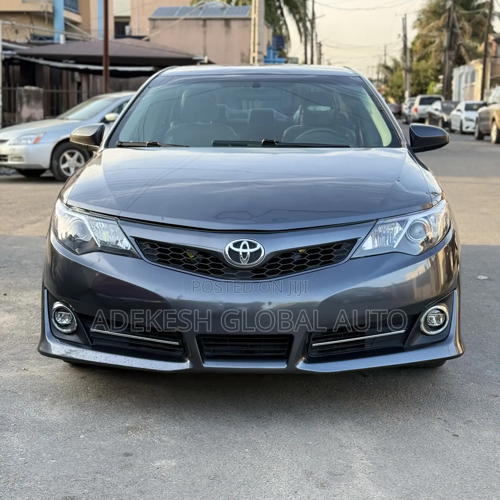 Toyota Camry LE 4dr Sedan (2.5L 4cyl 6A) 2013 Gray