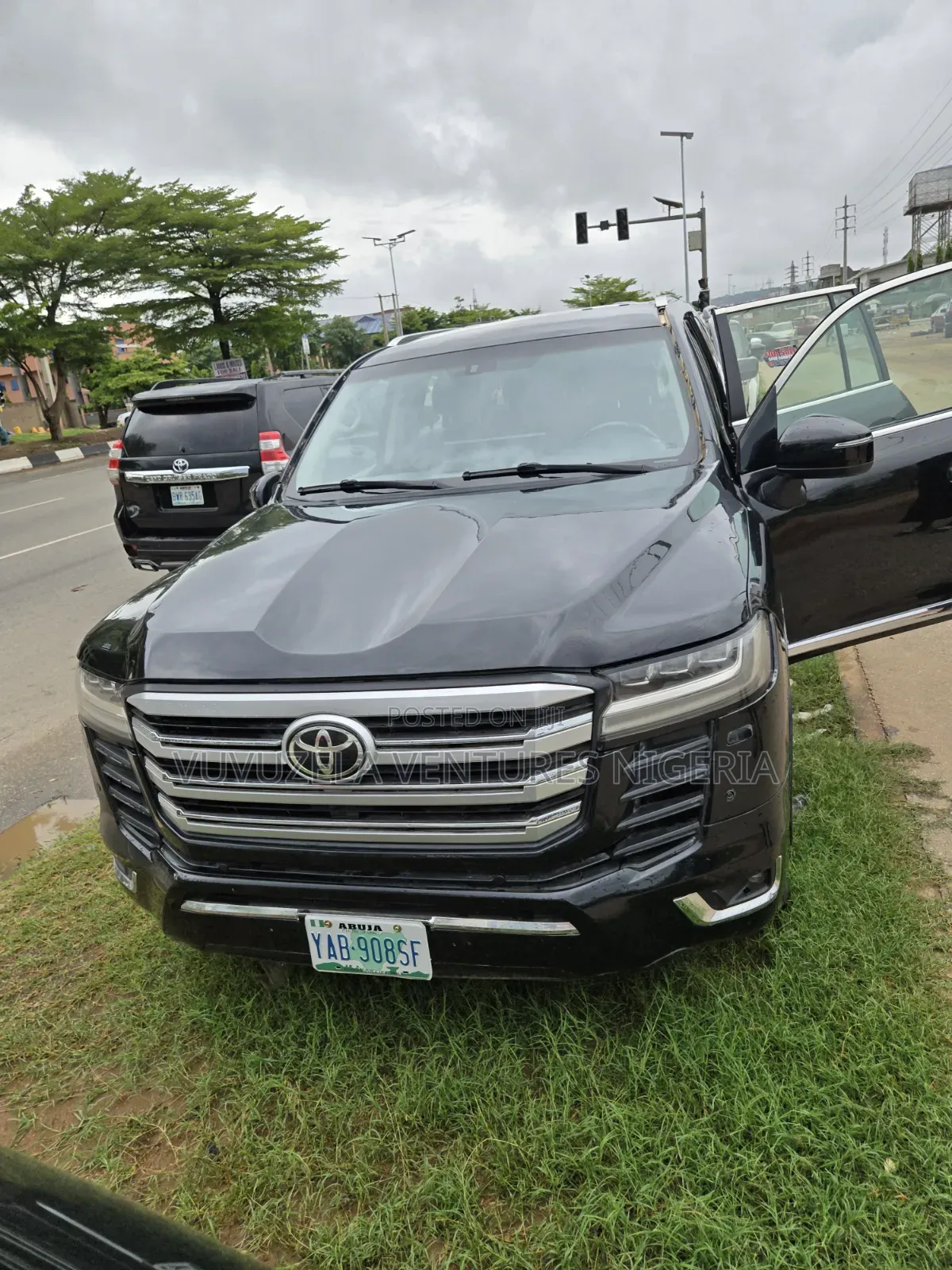 Toyota Land Cruiser 2025 Black
