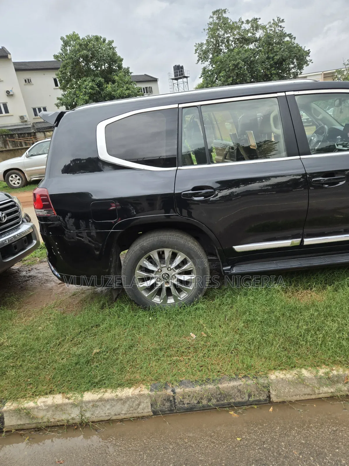 Toyota Land Cruiser 2025 Black