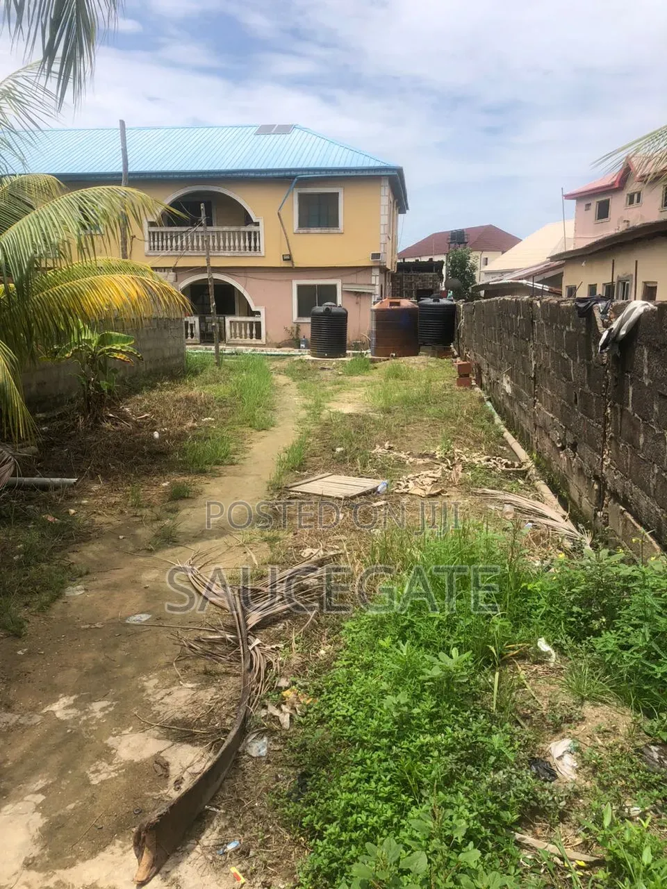 2bdrm Block of Flats in Satellite Town for sale