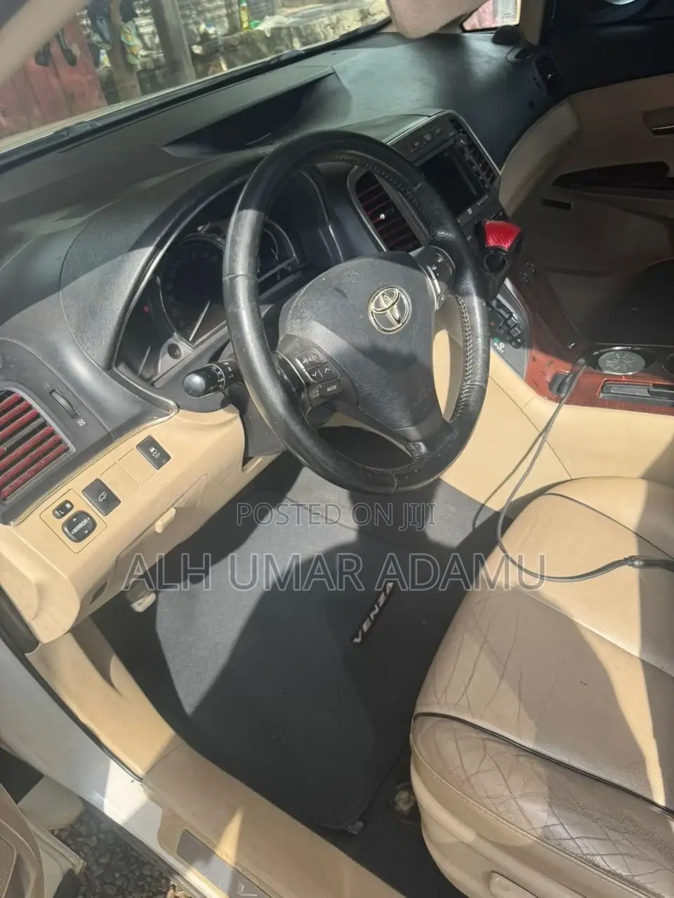 Toyota Venza 2011 White