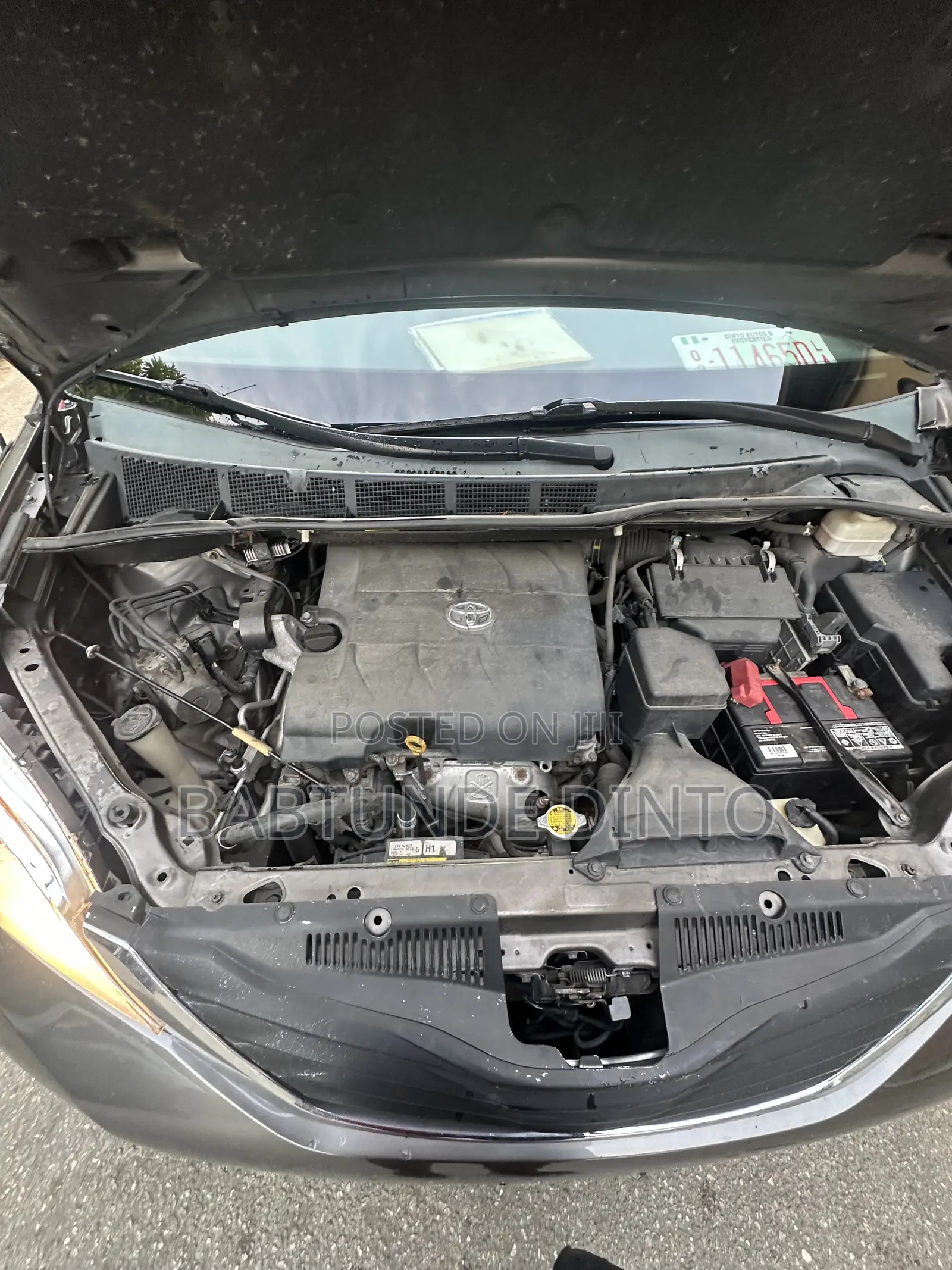 Toyota Sienna XLE 7 Passenger Mobility 2011 Gray