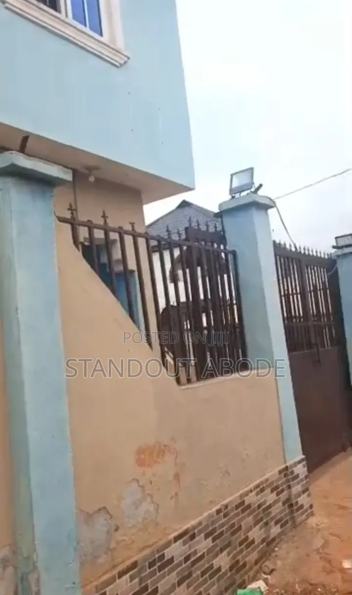 3bdrm Duplex in Good Location, Iyana Ipaja for sale