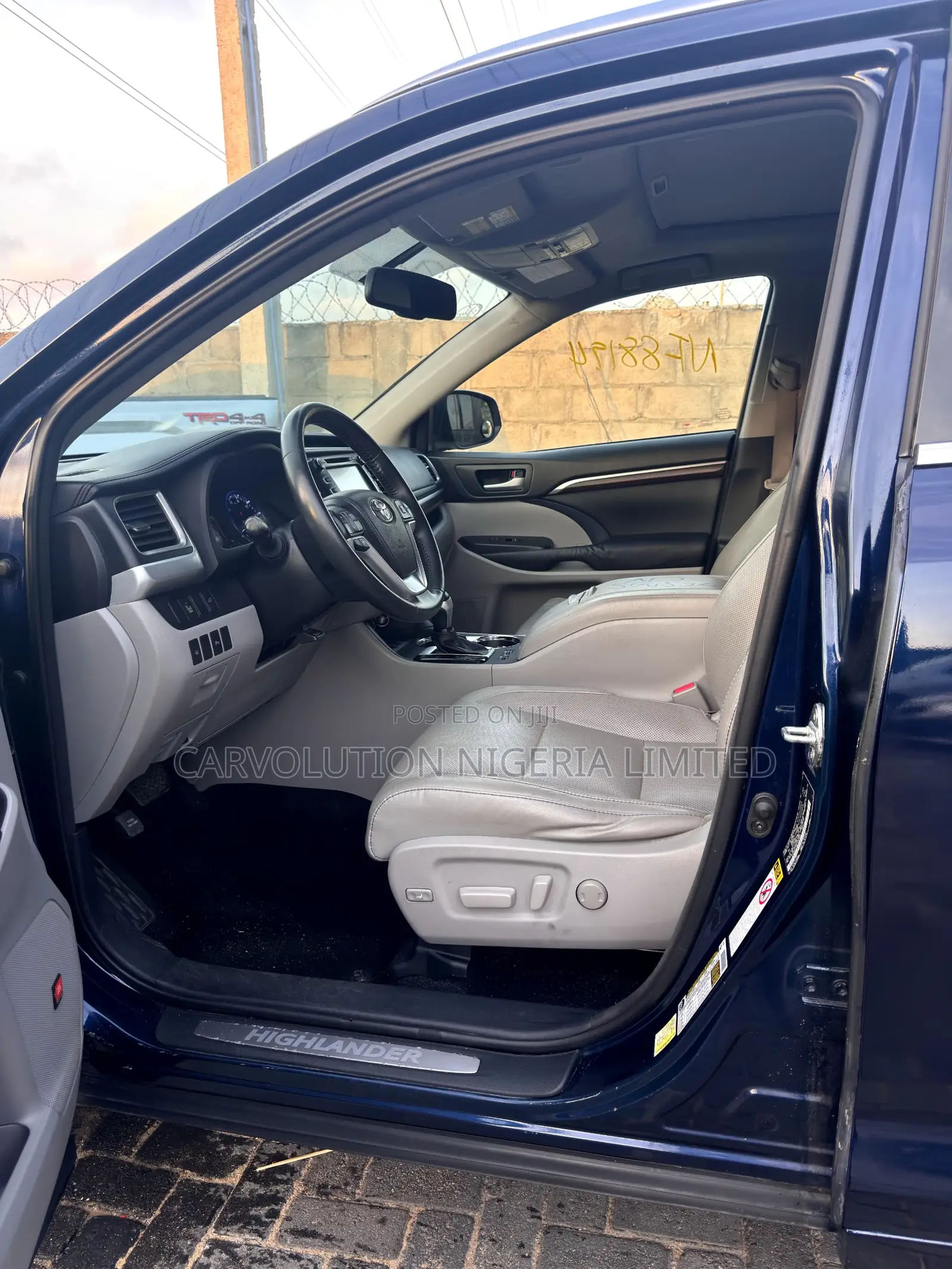 Toyota Highlander Limited 4dr SUV AWD (3.5L 6cyl 6A) 2015 Blue