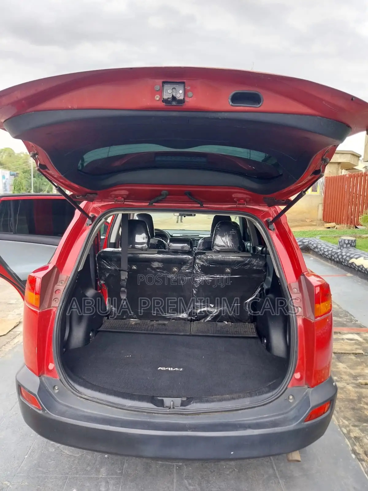 Toyota RAV4 LE 4dr SUV AWD (2.5L 4cyl 6A) 2014 Red