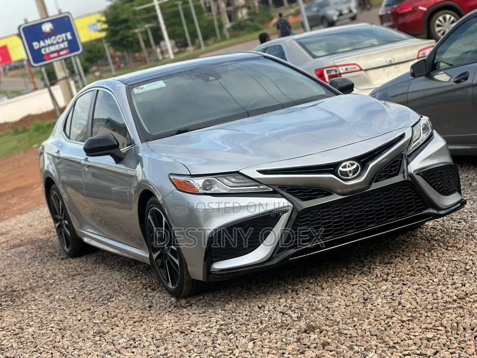 Toyota Camry SE (2.5L 4cyl 8A) 2019 Silver