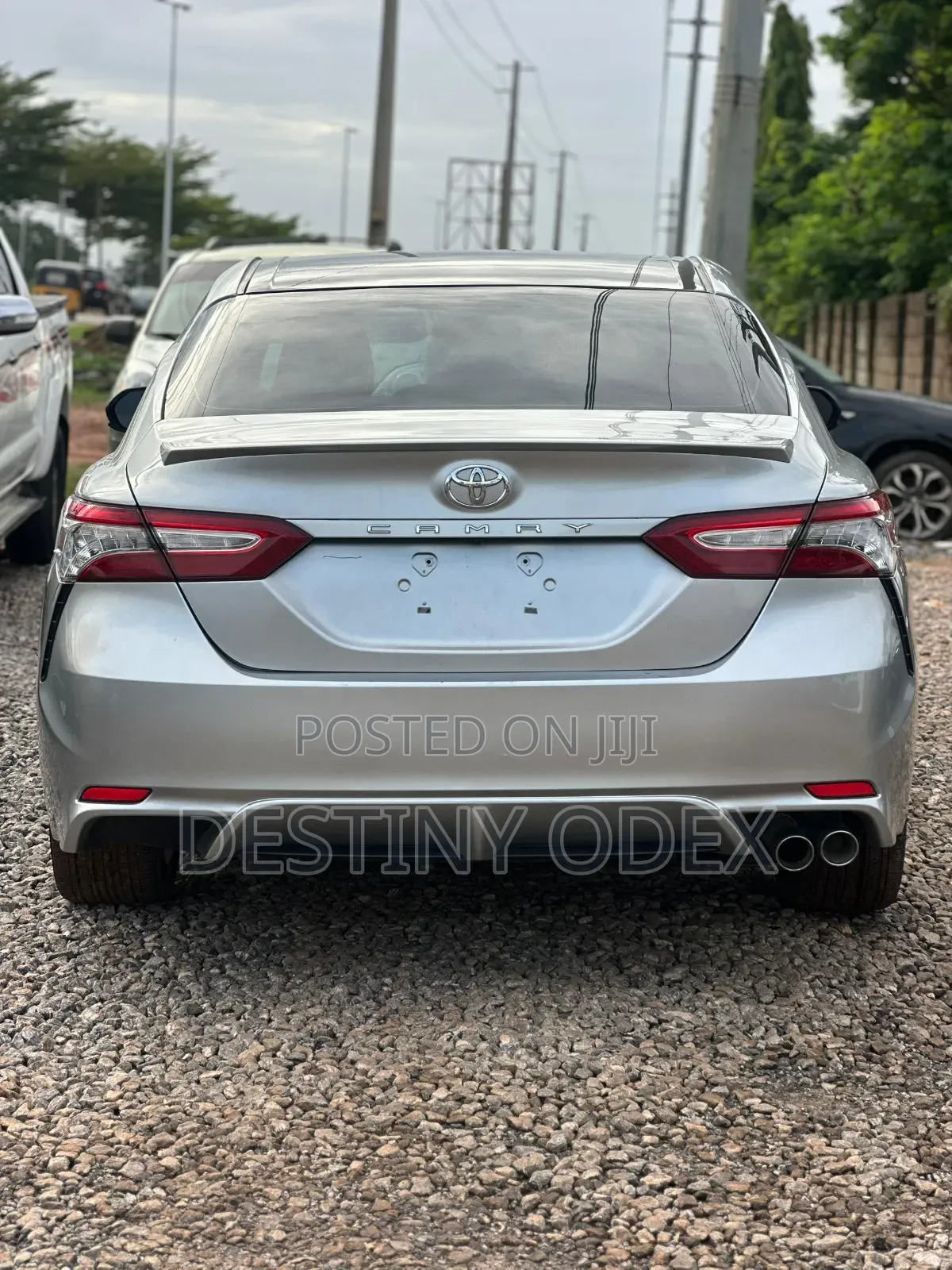 Toyota Camry SE (2.5L 4cyl 8A) 2019 Silver