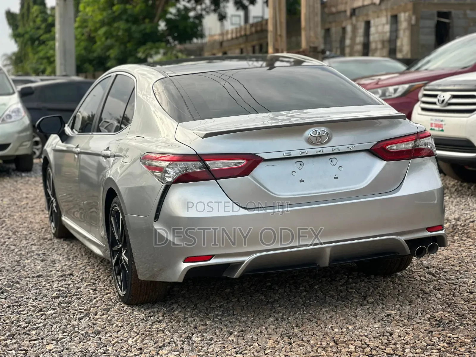 Toyota Camry SE (2.5L 4cyl 8A) 2019 Silver