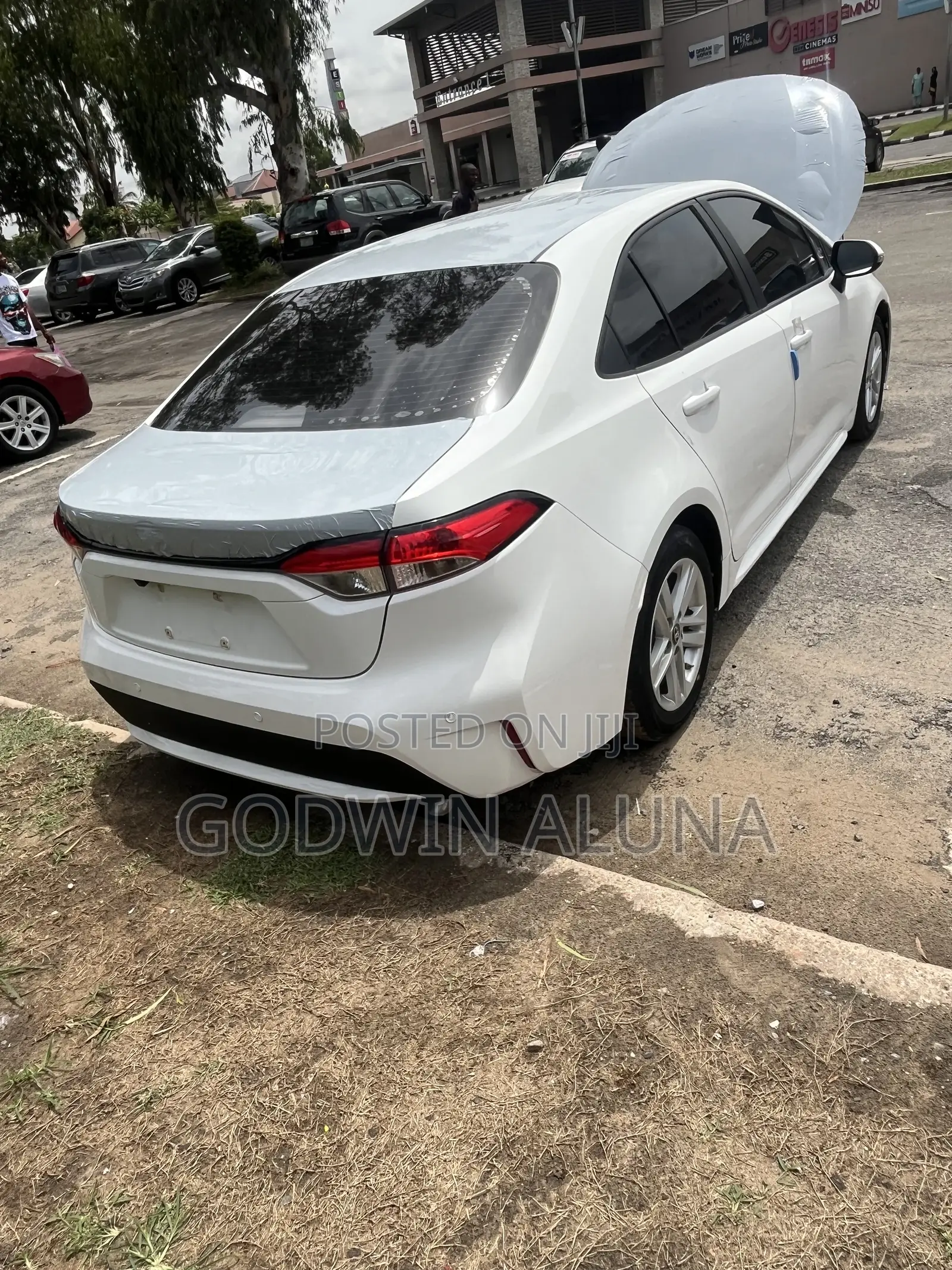 Toyota Corolla 2022 White
