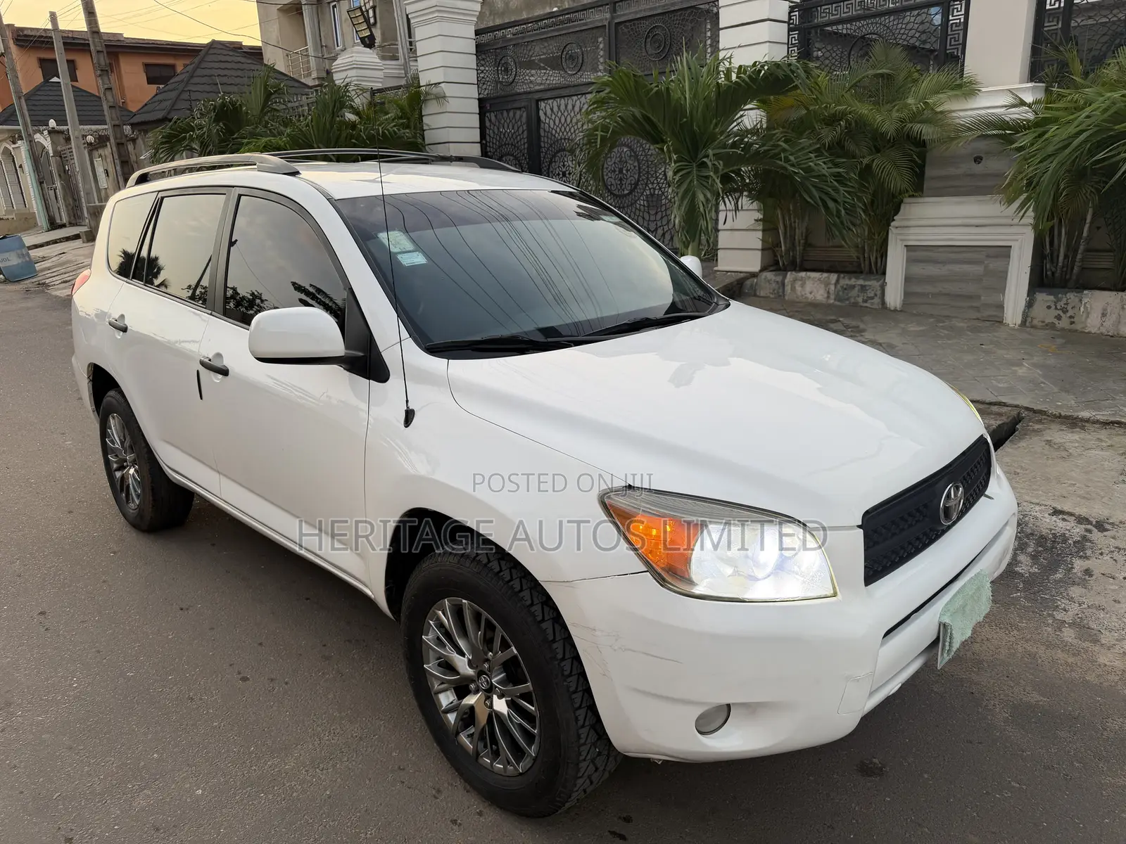 Toyota RAV4 I4 4x2 2008 White