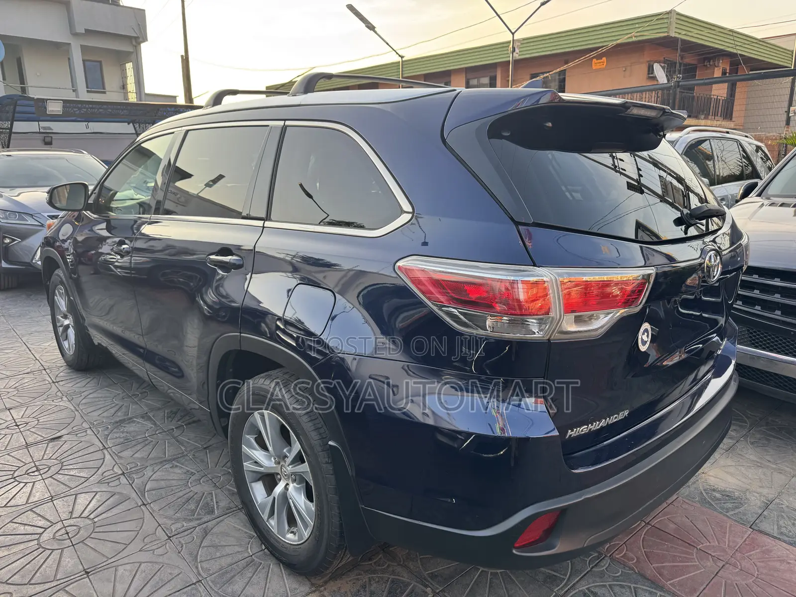 Toyota Highlander XLE 4dr SUV AWD (3.5L 6cyl 6A) 2015 Blue