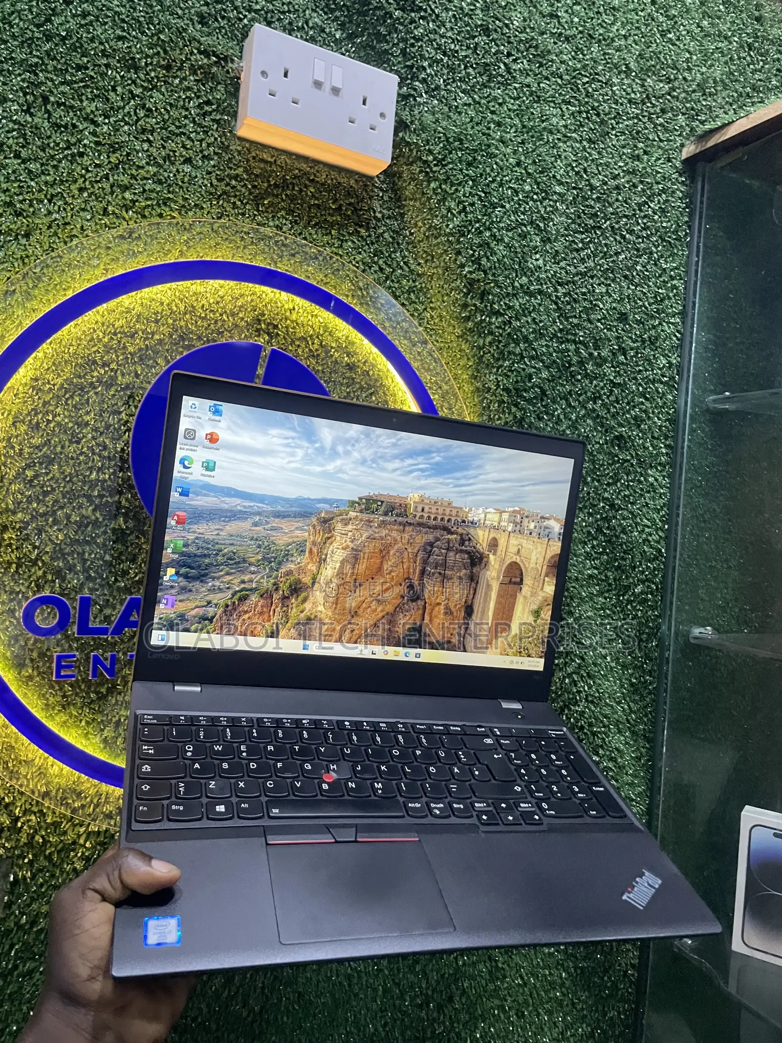 Laptop Lenovo ThinkPad T570 8GB Intel Core i7 SSD 256GB