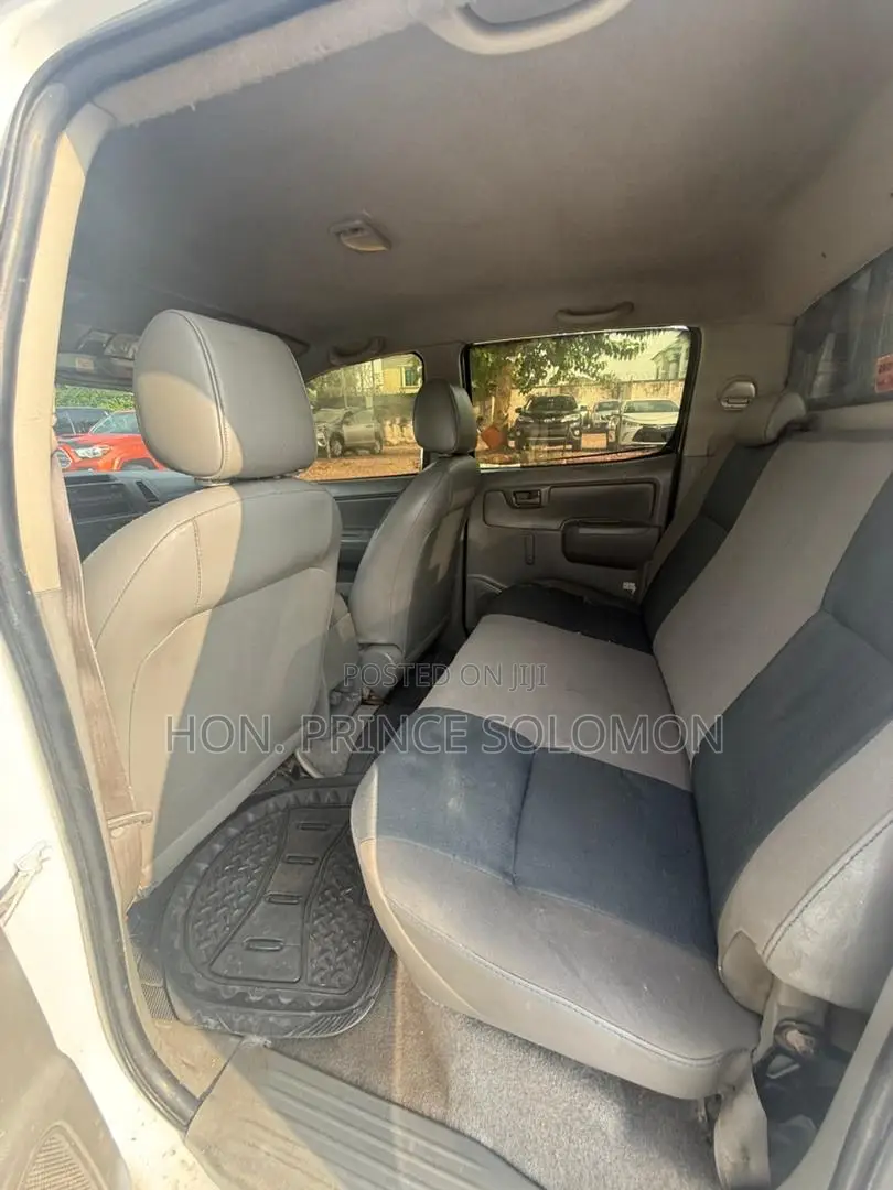 Toyota Hilux 2.7 VVT-i 4X4 SRX 2010 White