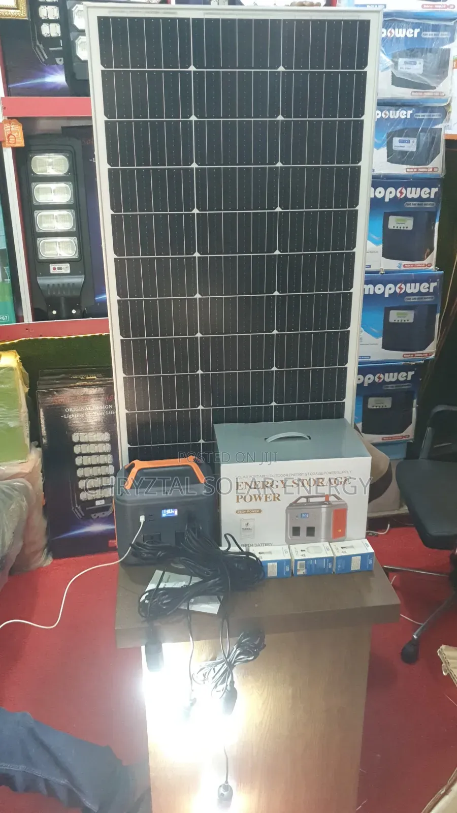 500watts Solar Generator With Free Solar Panel, Bulbs Accessories