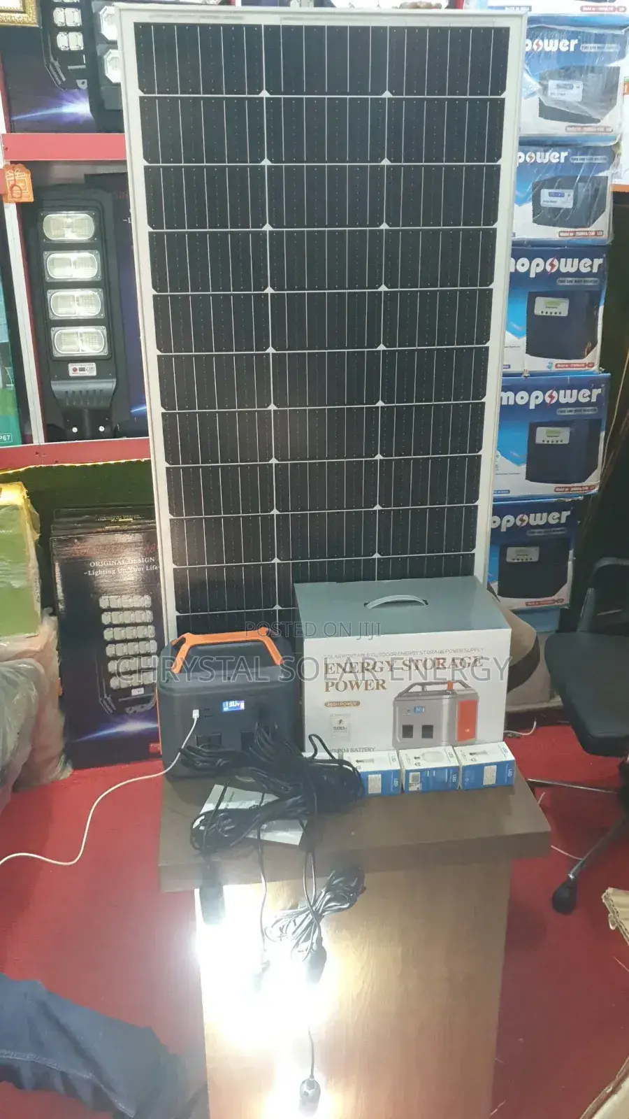 500watts Solar Generator With Free Solar Panel, Bulbs Accessories