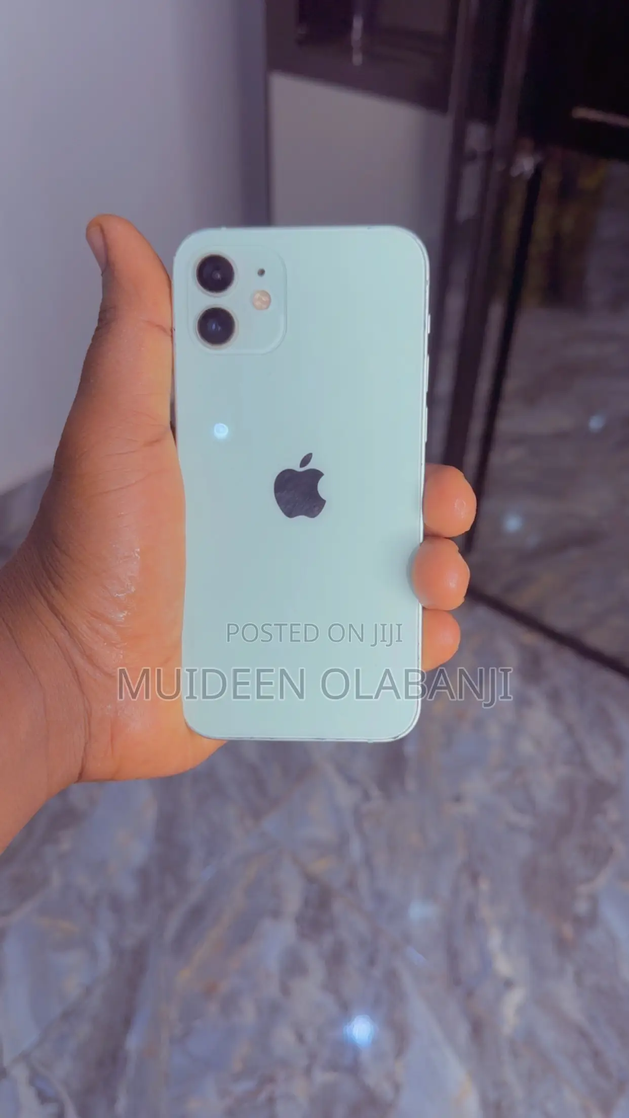 Apple iPhone 12 64 GB