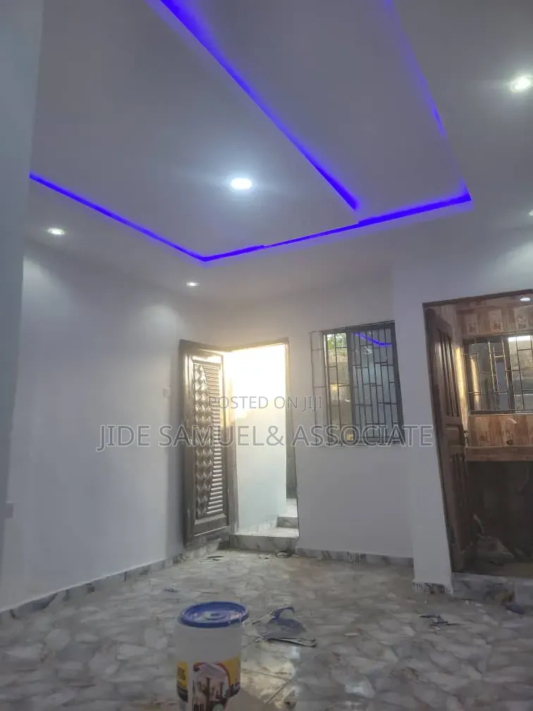 Furnished Mini Flat in Ayobo for rent