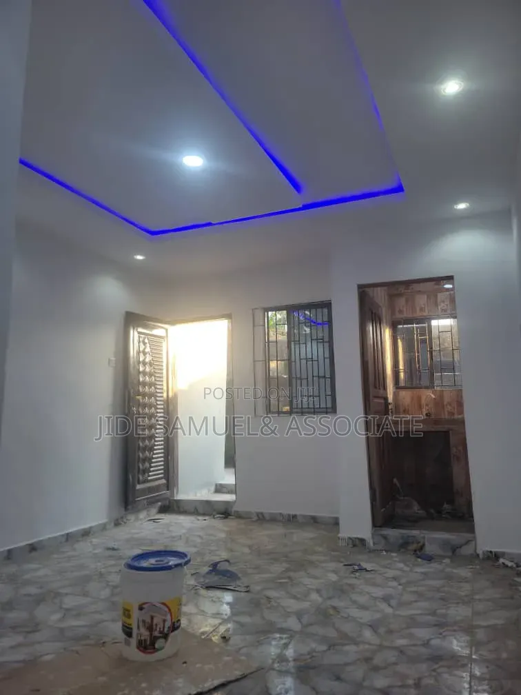 Furnished Mini Flat in Ayobo for rent
