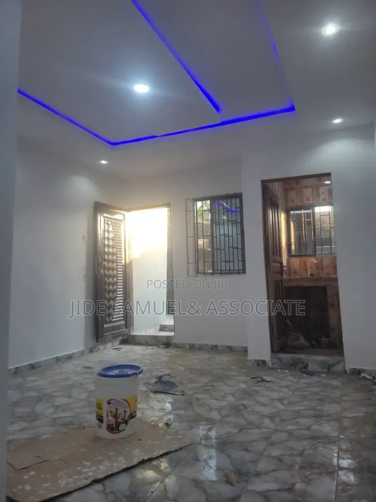 Furnished Mini Flat in Ayobo for rent