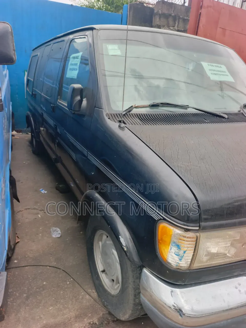 Ford E250 2006 Black