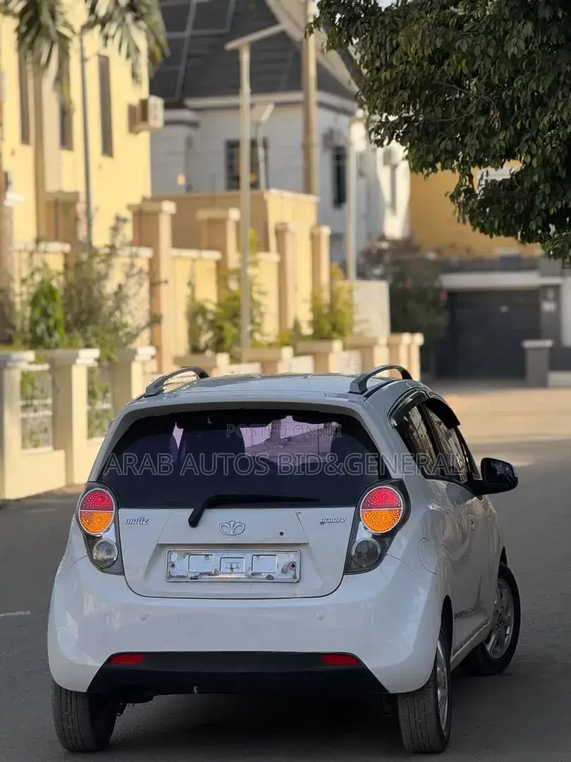 Chevrolet Spark 2011 White