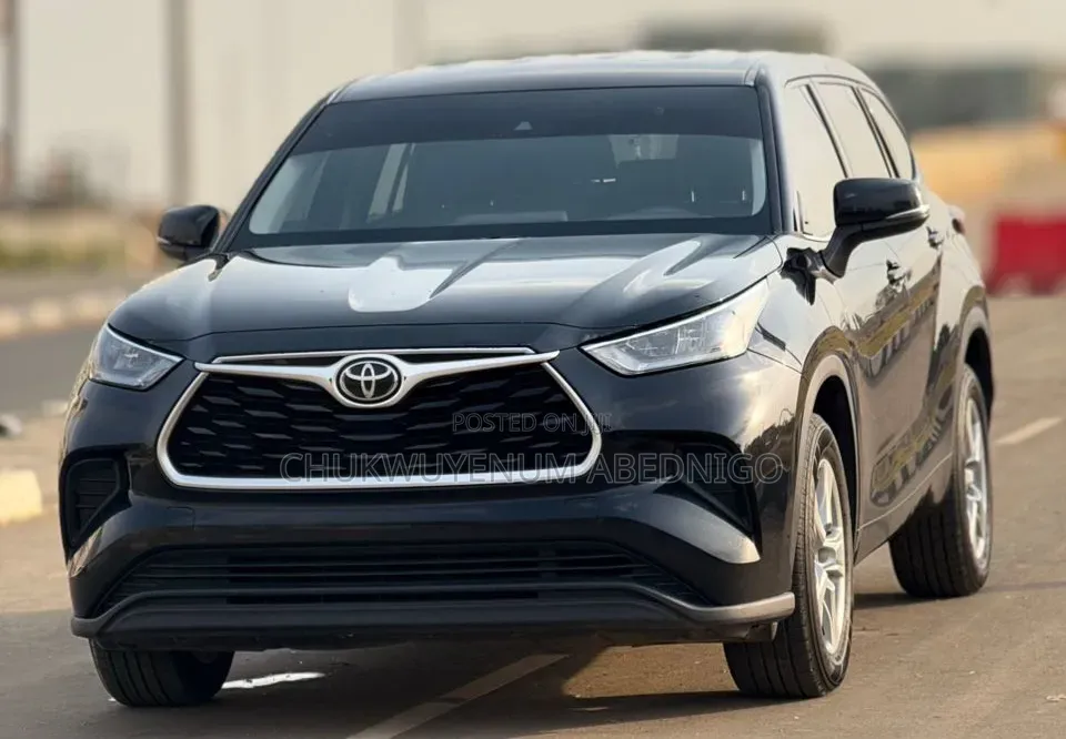 Toyota Highlander L 2021 Black