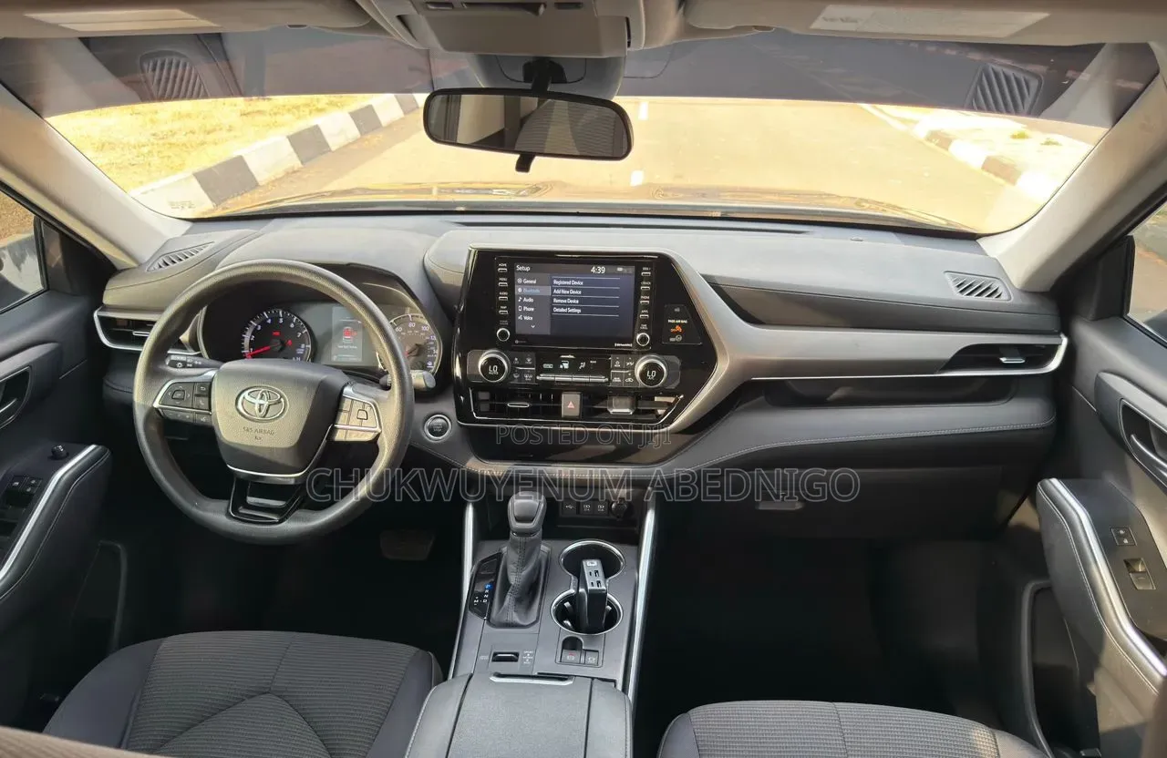 Toyota Highlander L 2021 Black