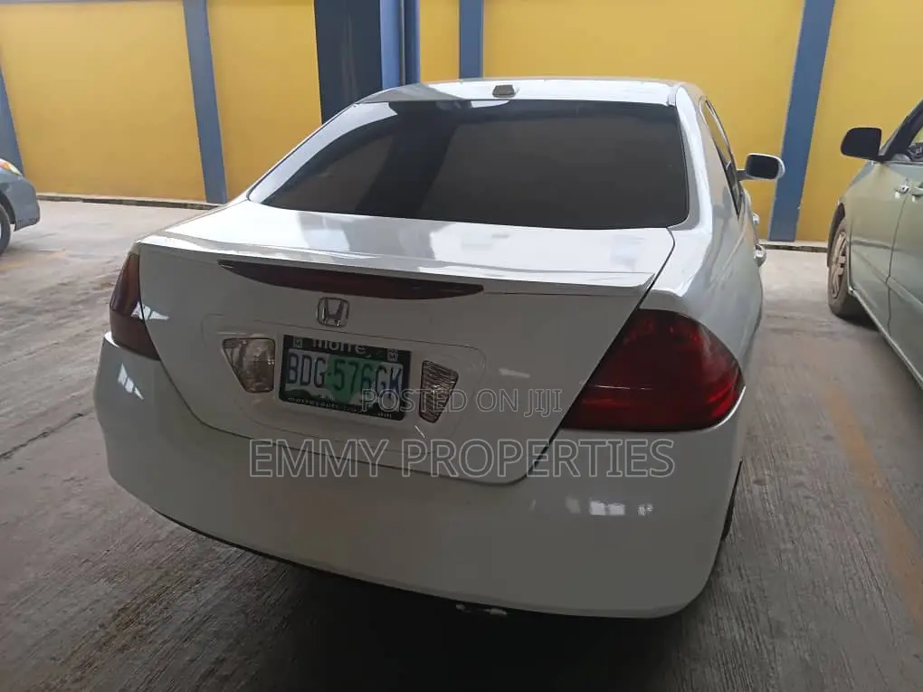 Honda Accord 2007 White
