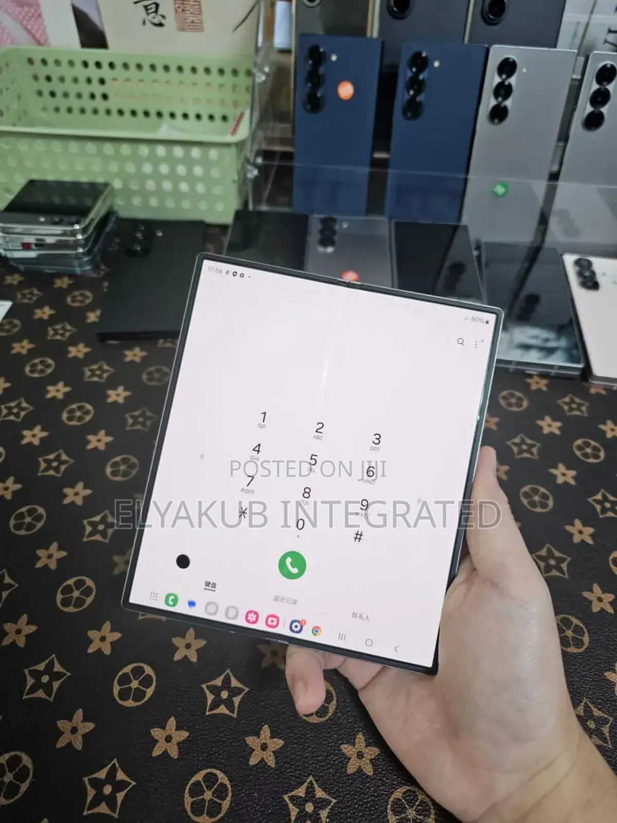 New Samsung Galaxy Fold 512 GB Silver