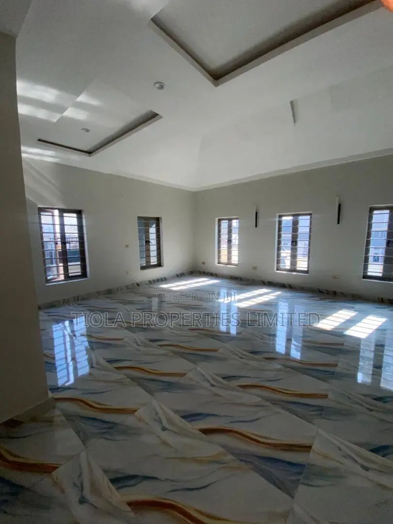 4bdrm Duplex in Reh Da Fortress, Sabon Lugbe for sale