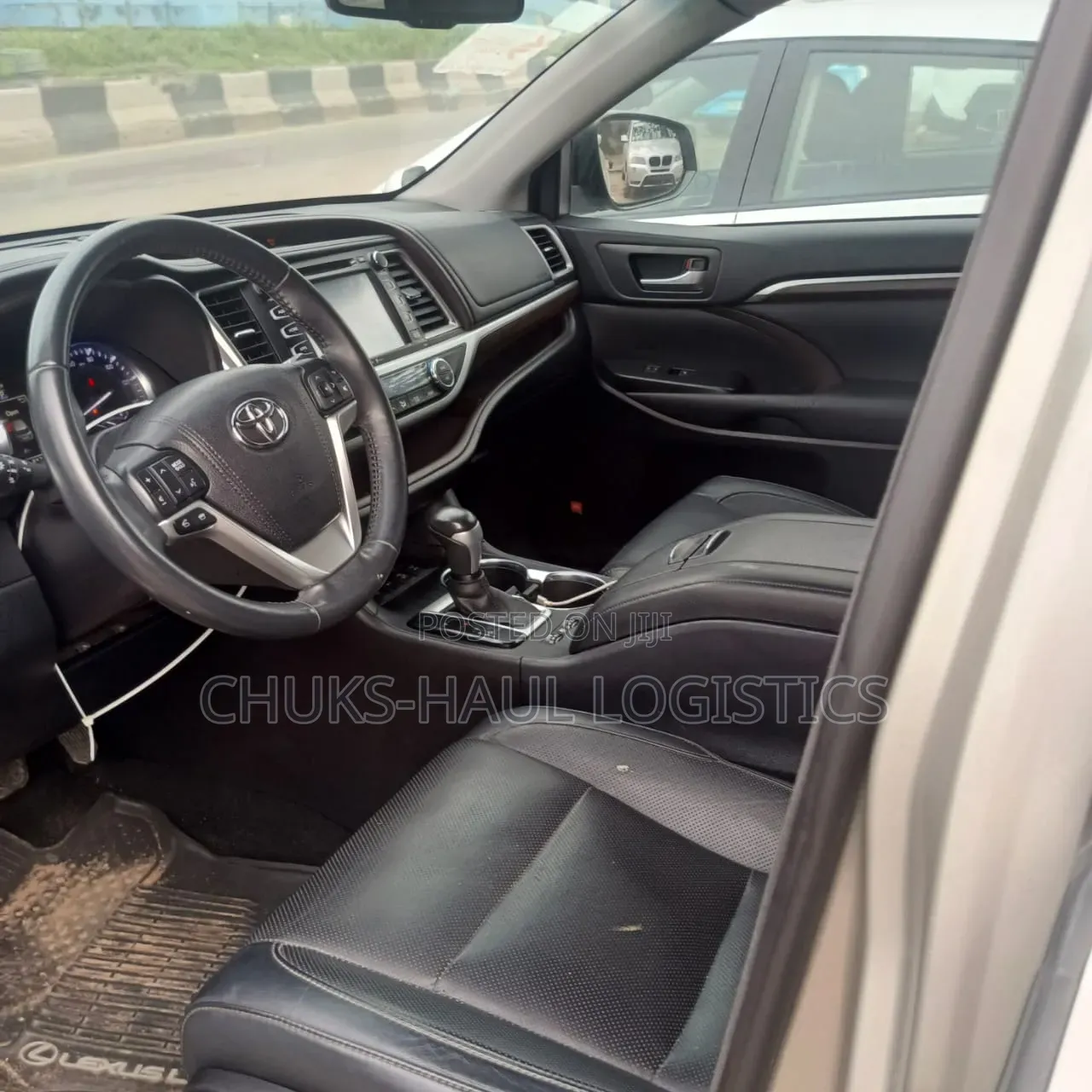 Toyota Highlander Limited V6 4x4 (3.5L 6cyl 6A) 2016 Gold