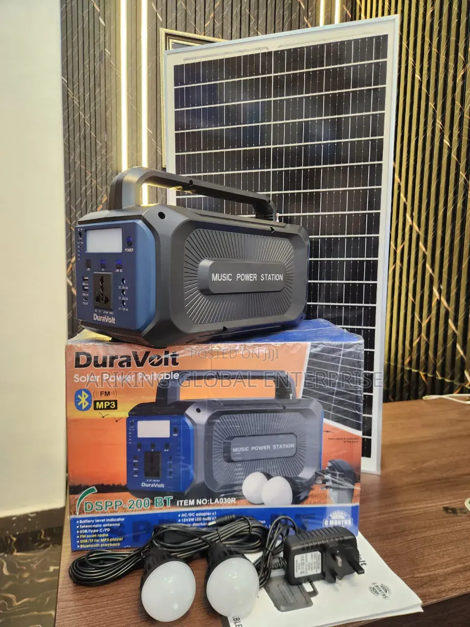 Brand New 200watts Dura Volt Solar Generator