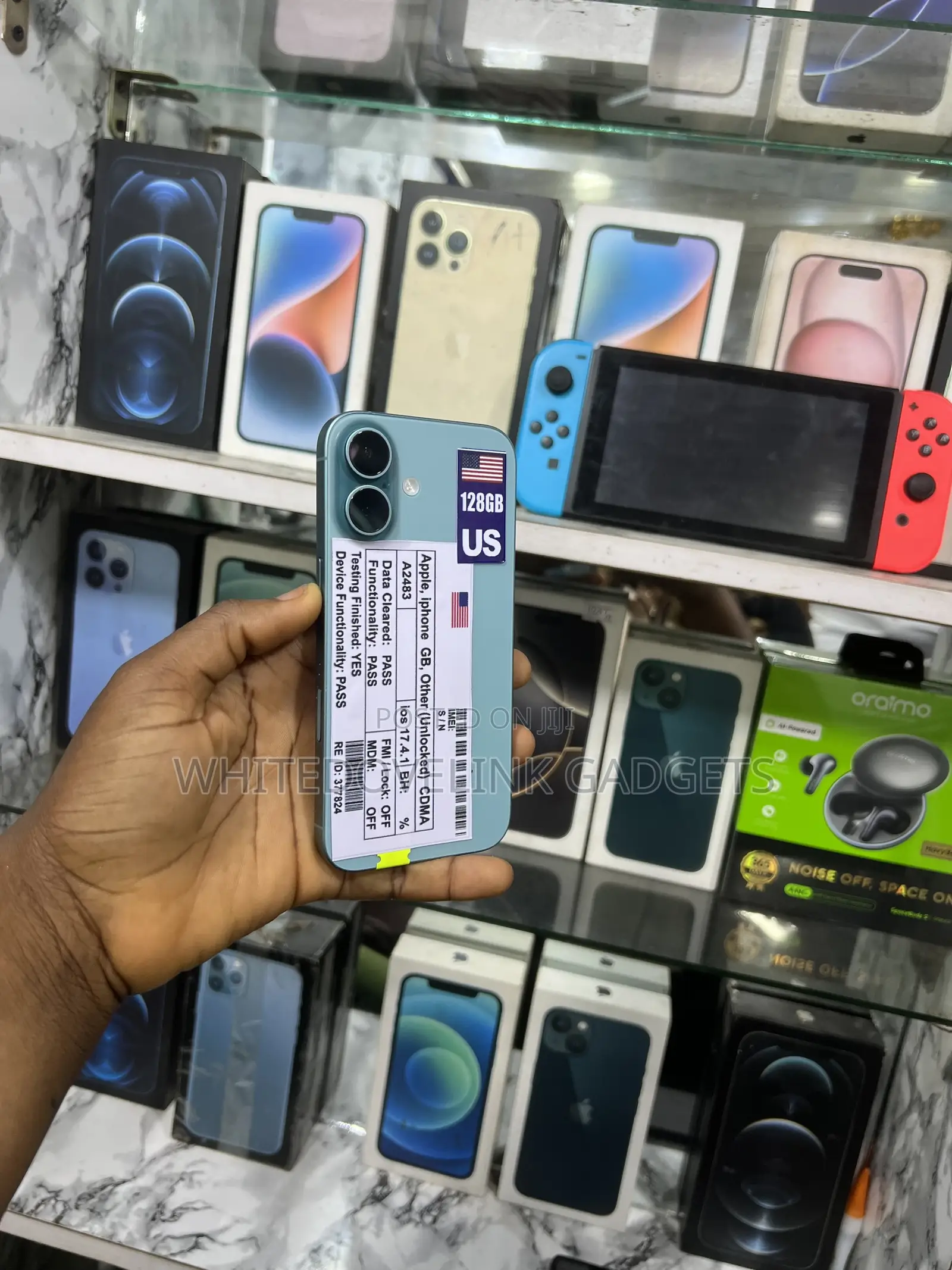 Apple iPhone 16 128 GB Green
