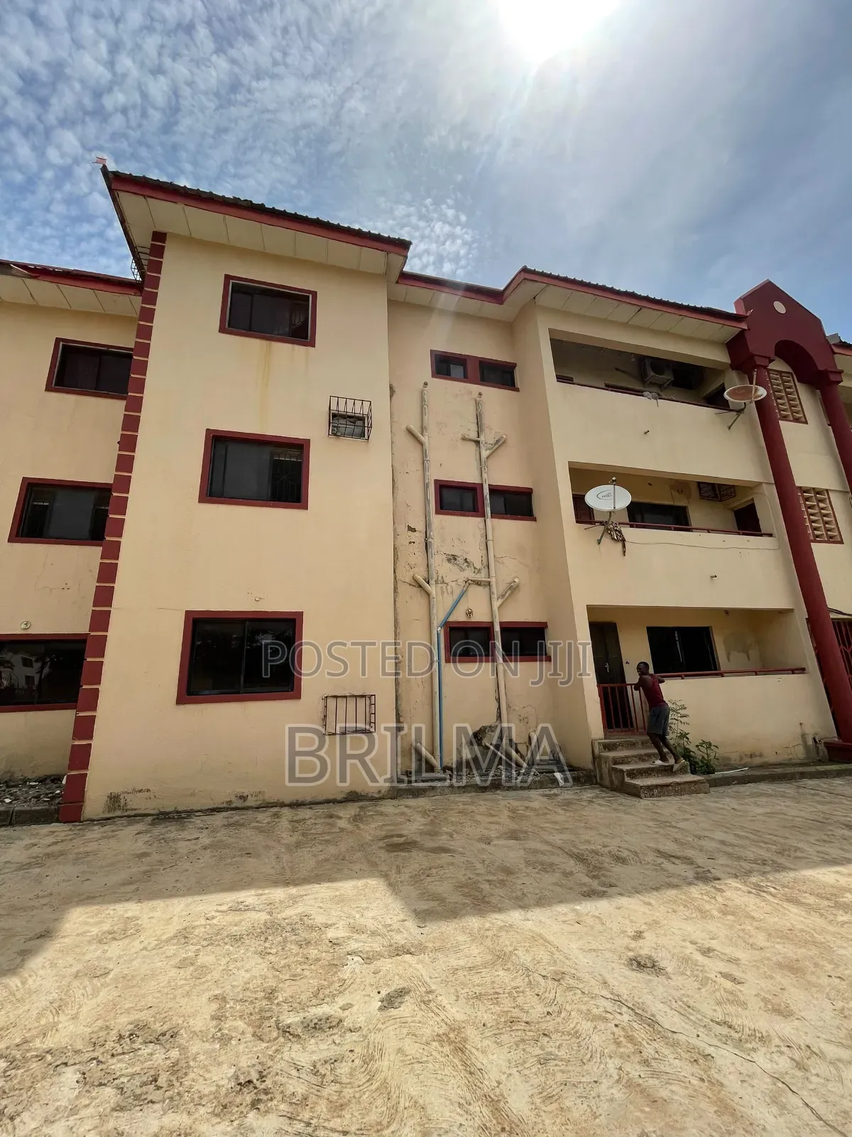 3bdrm Block of Flats in Mabushi for rent