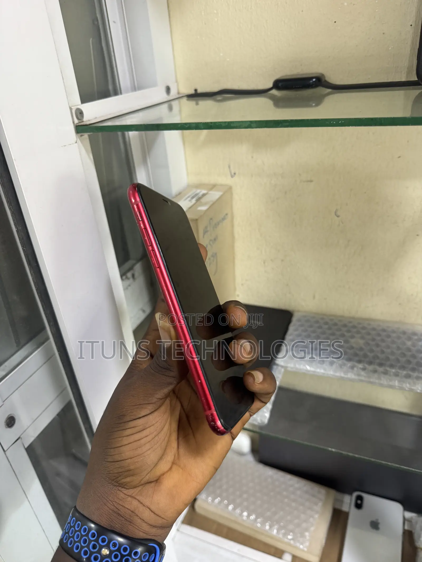 Apple iPhone 11 128 GB Red