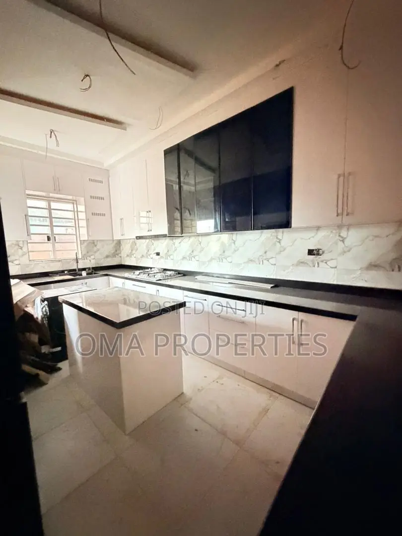 Furnished 4bdrm House in Ikeja for sale