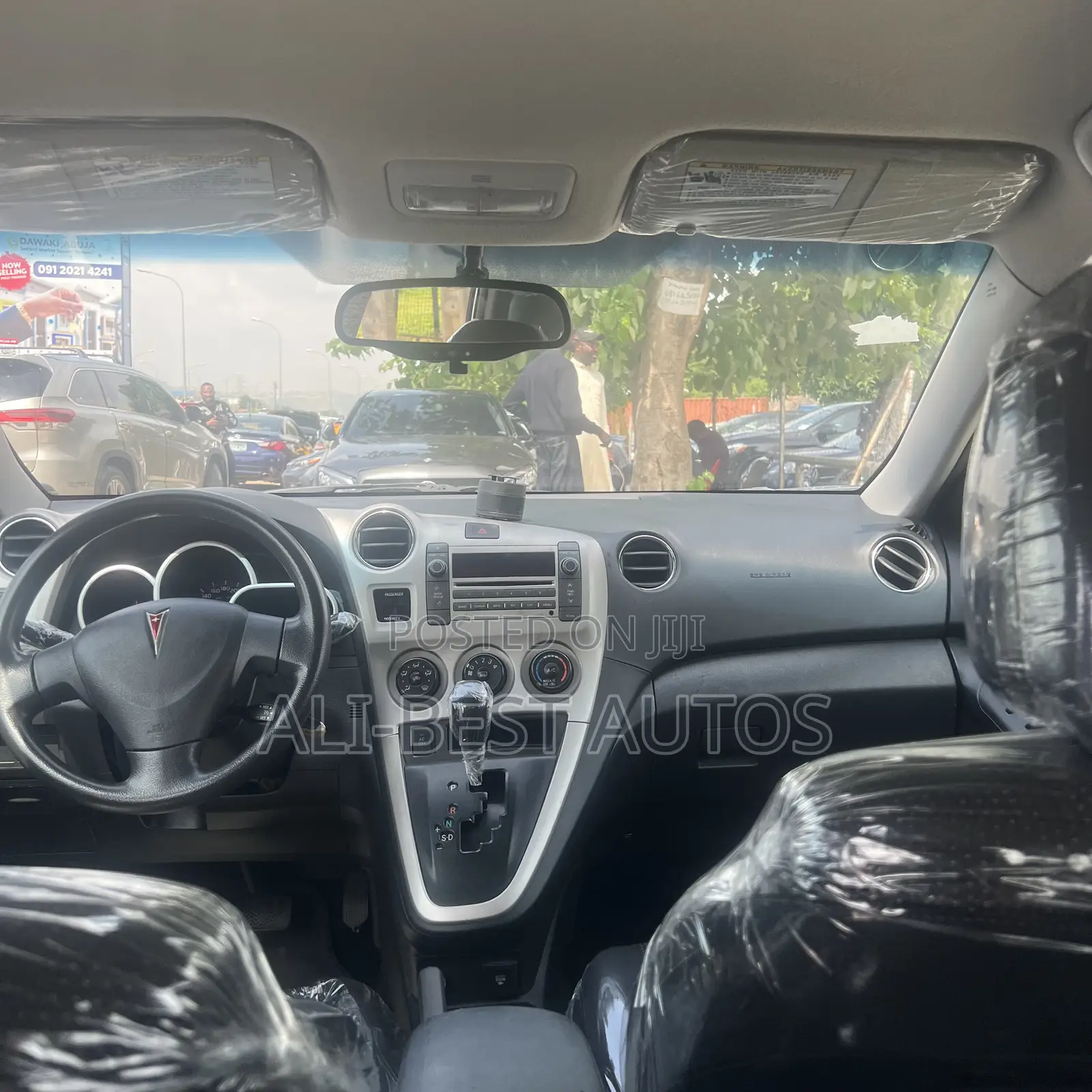 Pontiac Vibe 2009 White