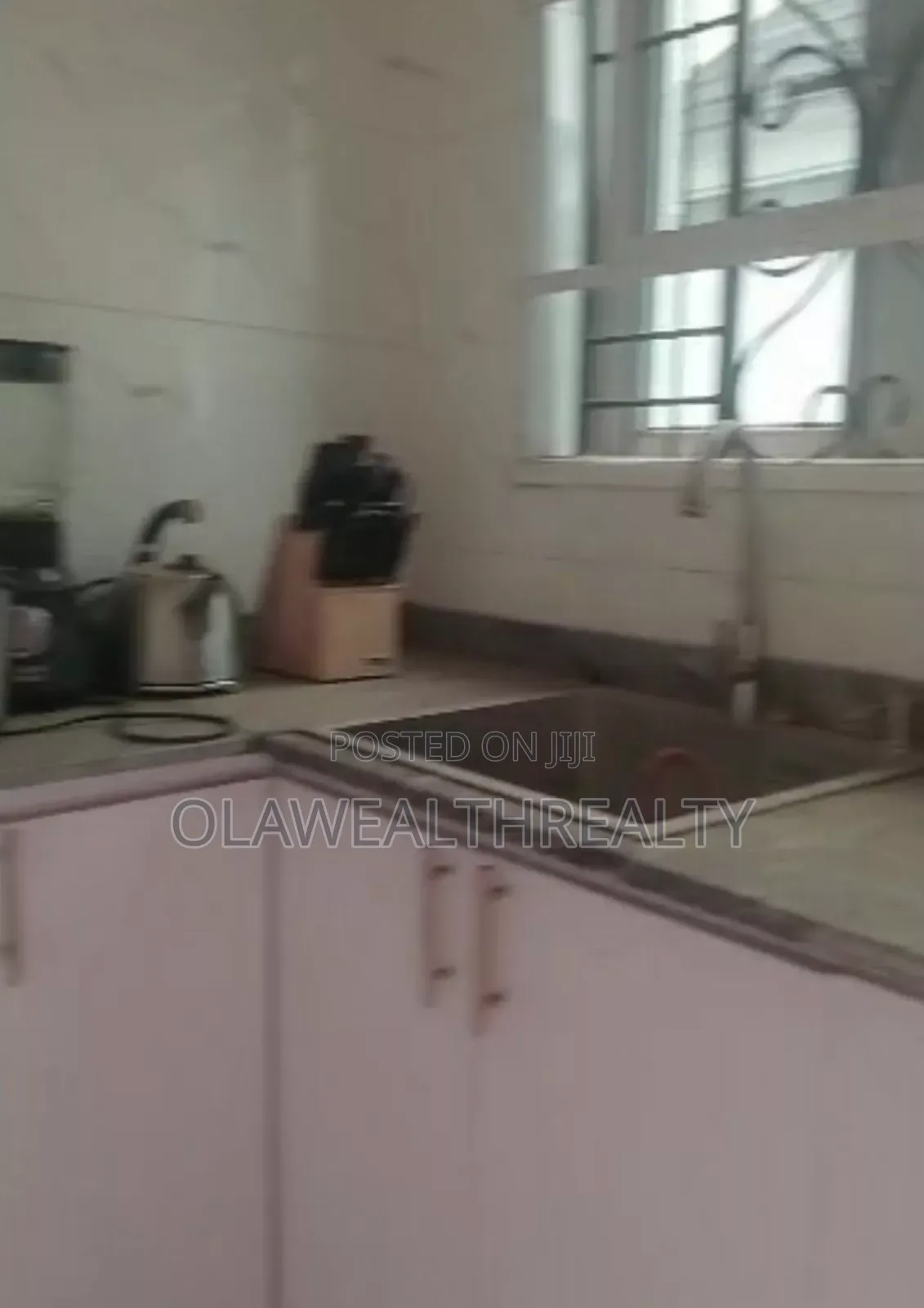 Mini Flat in Okebadan Estate, Akobo for rent