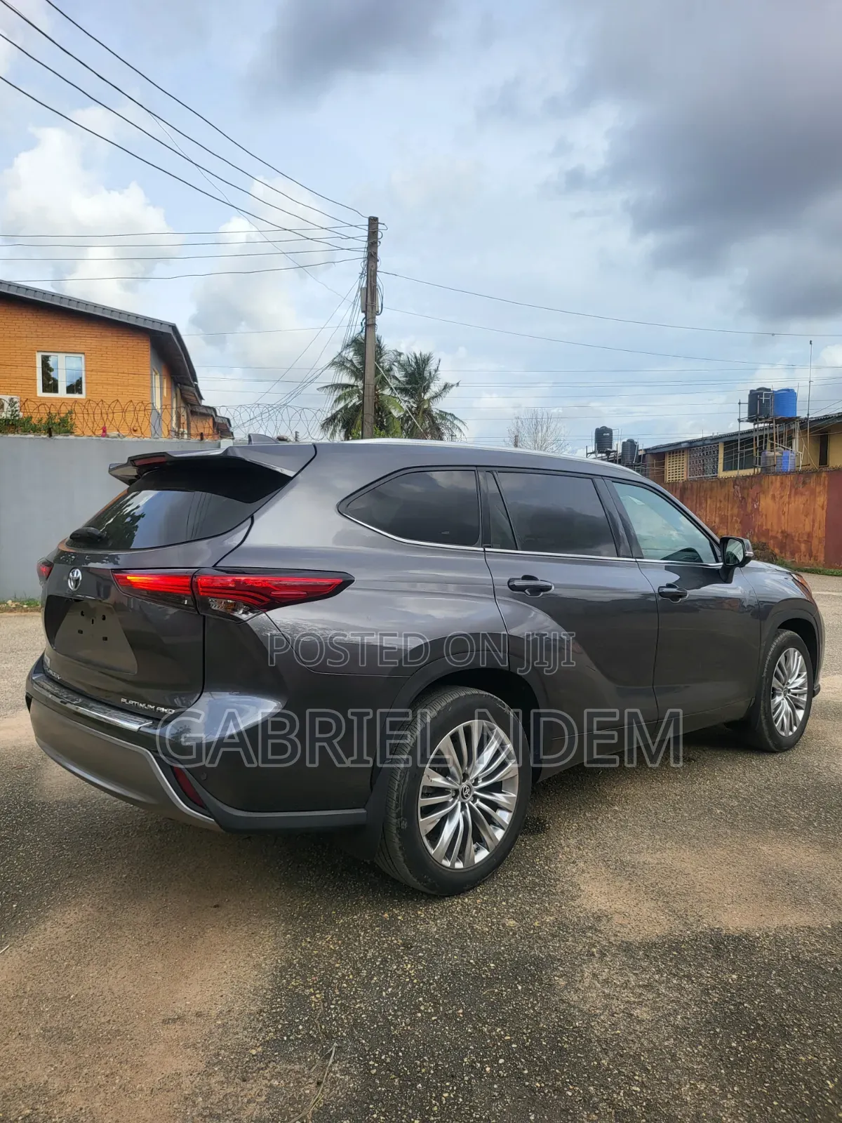 Toyota Highlander Platinum AWD 2024 Gray