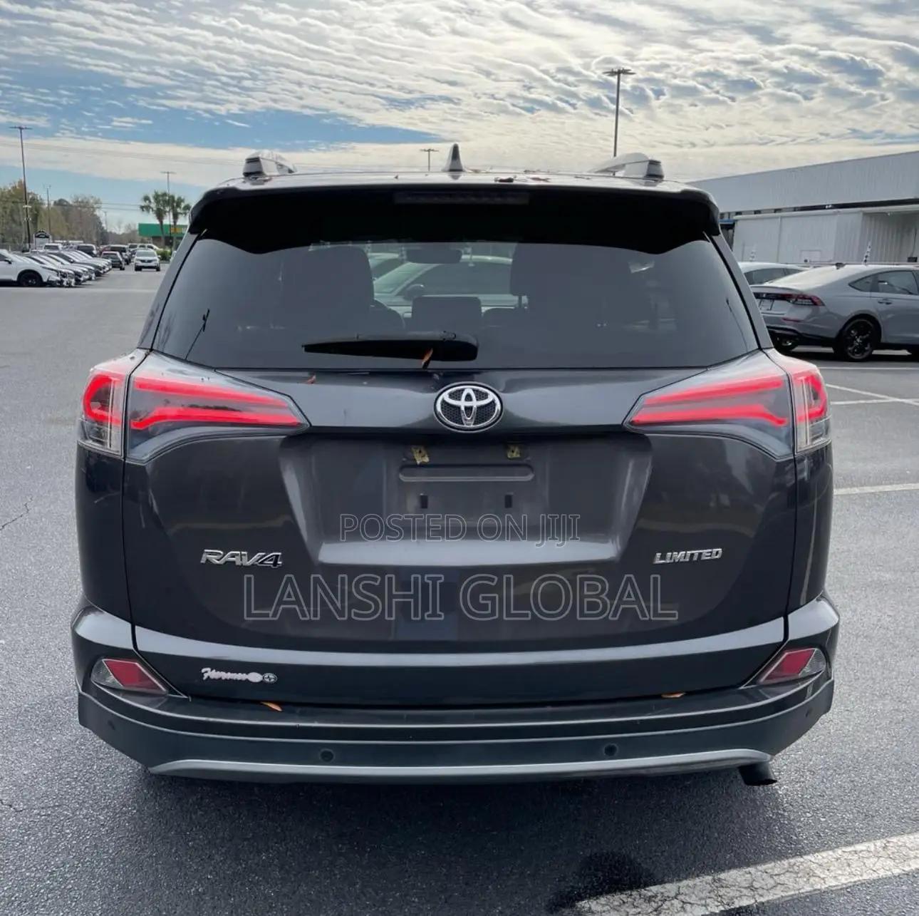 Toyota RAV4 Limited AWD (2.5L 4cyl 6A) 2017 Gray