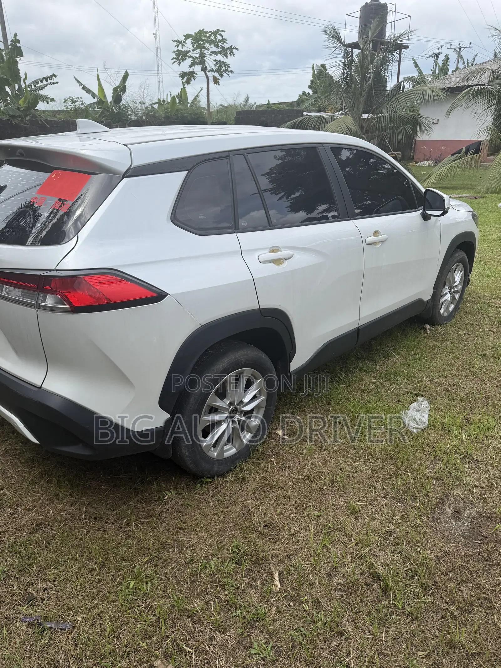 Toyota Corolla Cross LE AWD 2023 White