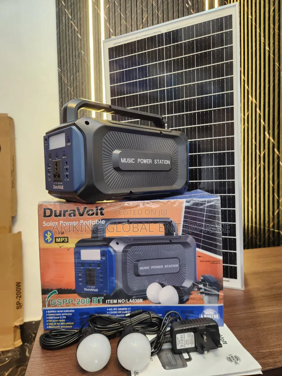 Duravolt Portable Power 200watts Power Capacity Solar System.