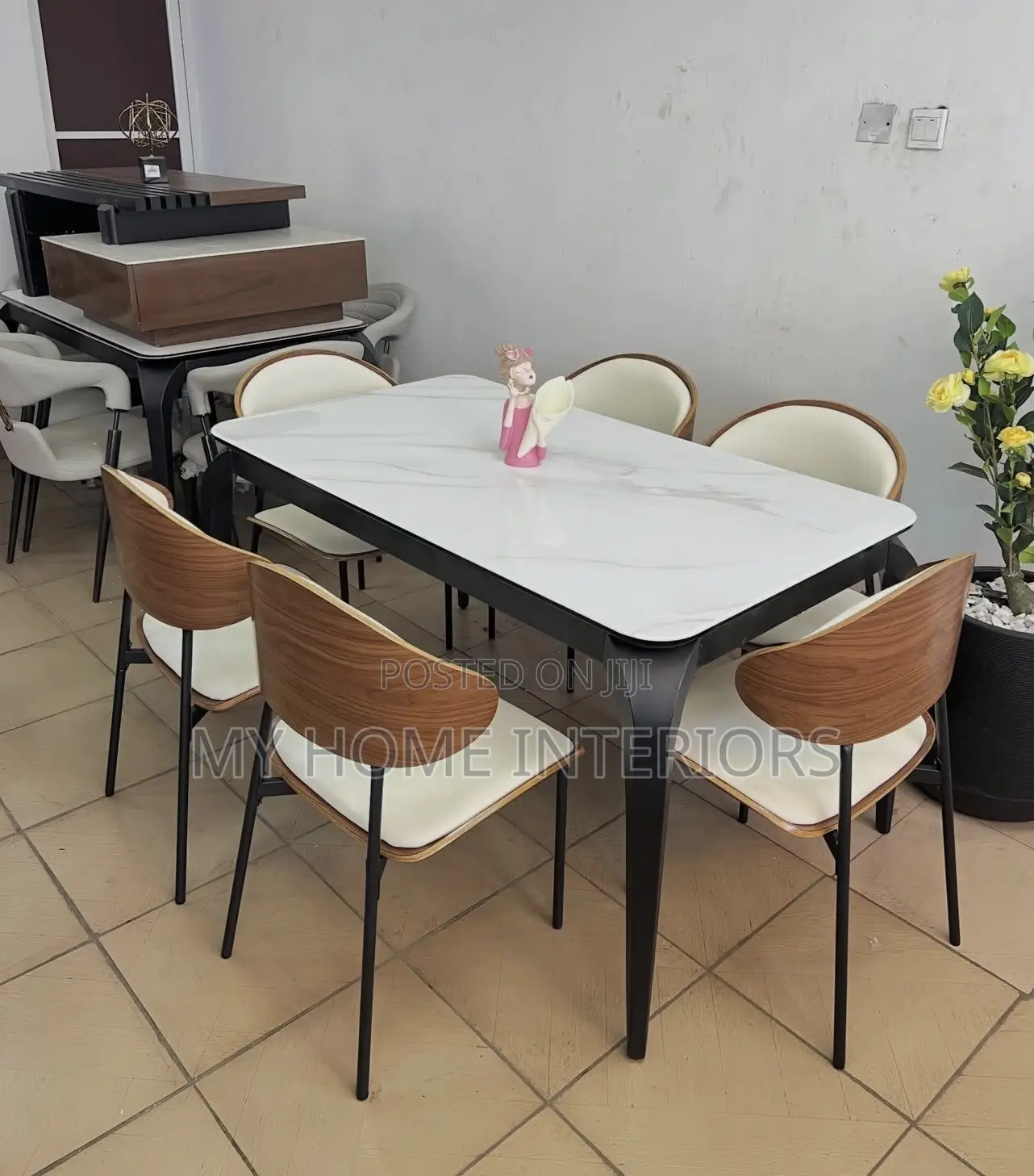 Dinning Table With 6 Chairs
