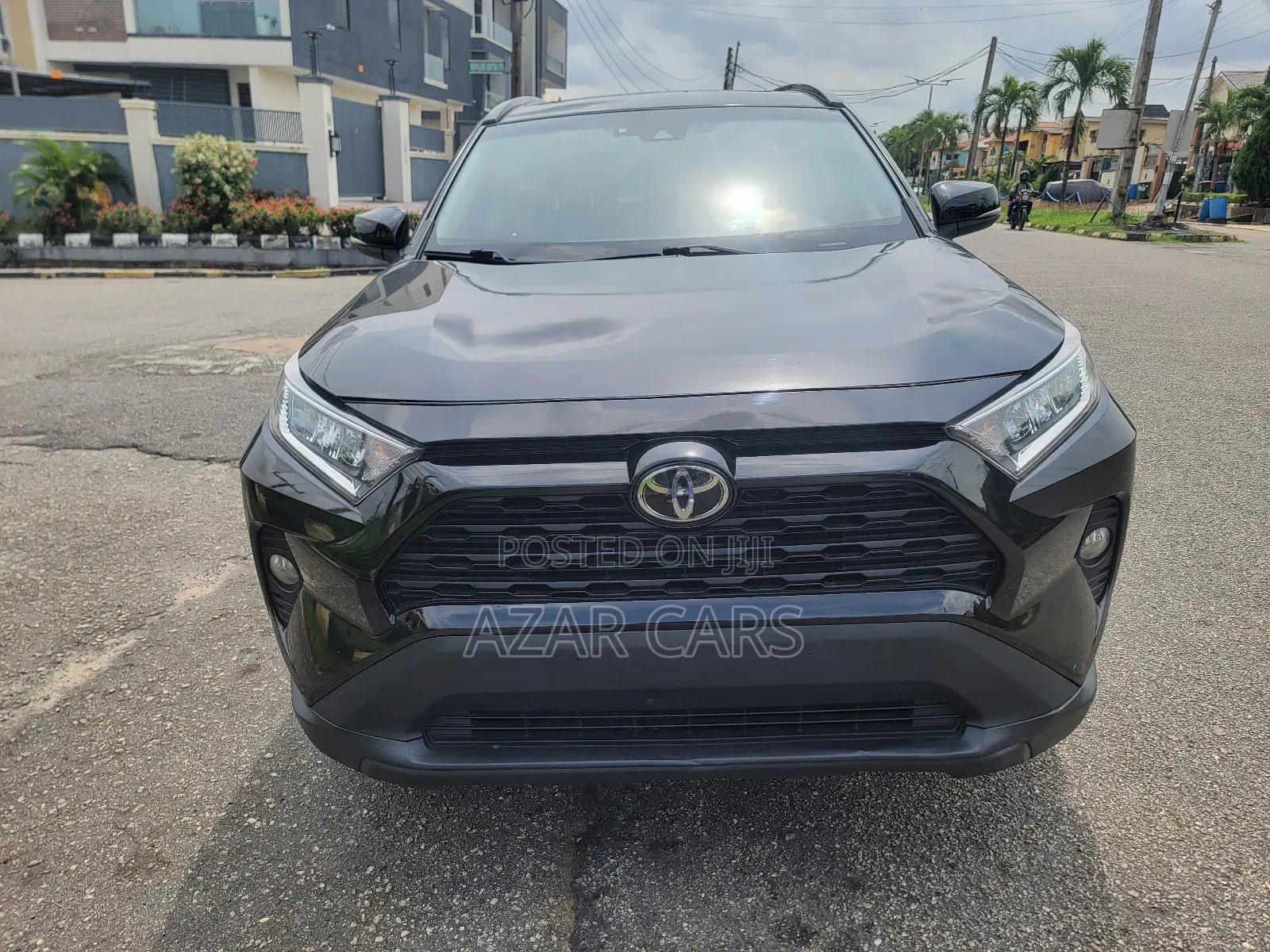 Toyota RAV4 XLE AWD 2020 Black