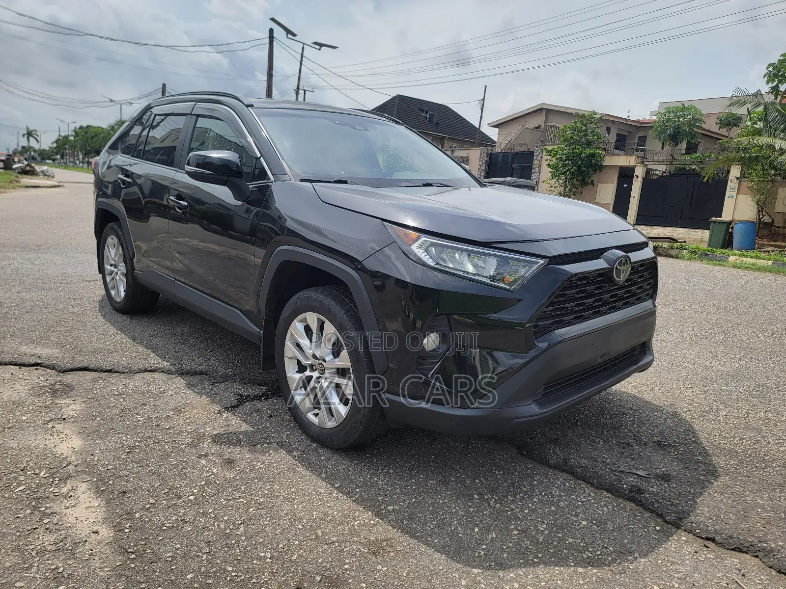 Toyota RAV4 XLE AWD 2020 Black