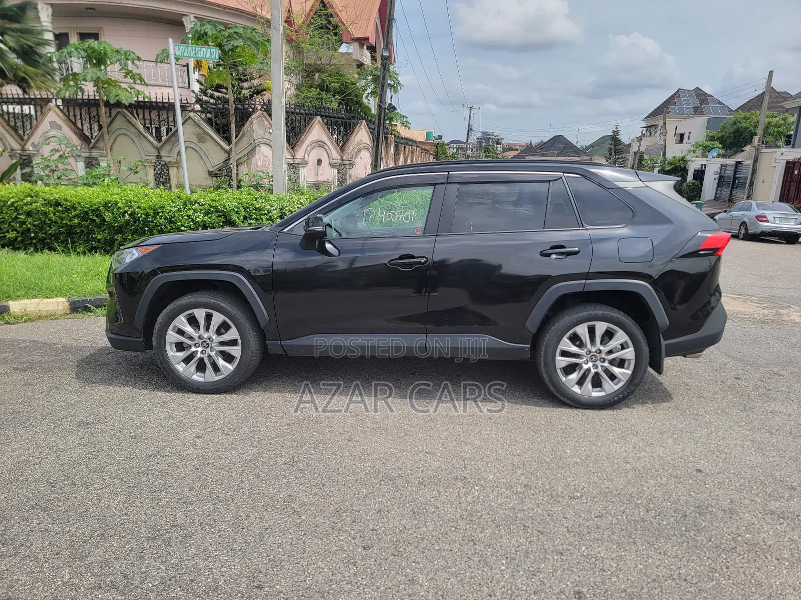 Toyota RAV4 XLE AWD 2020 Black