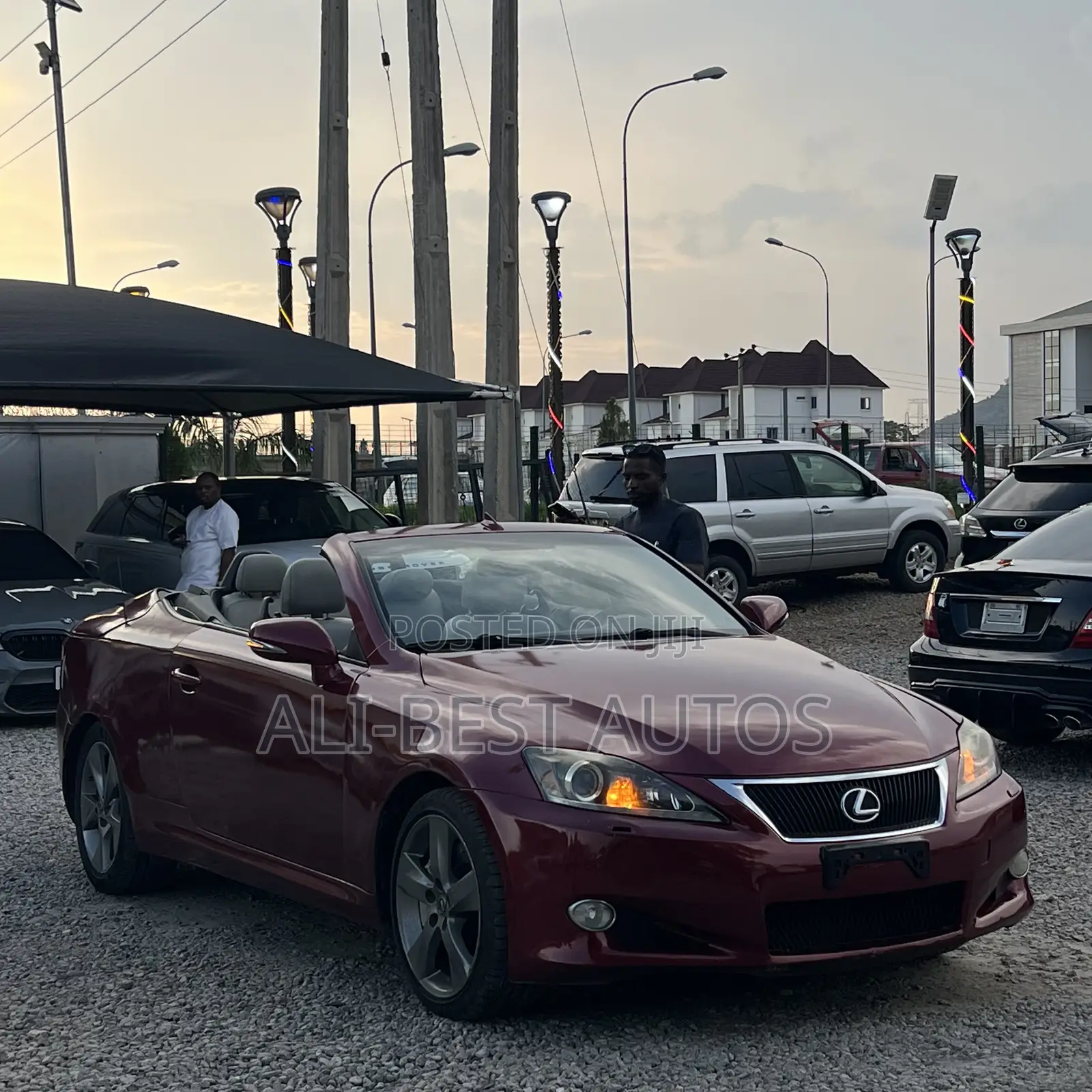 Lexus IS 2011 Maroon