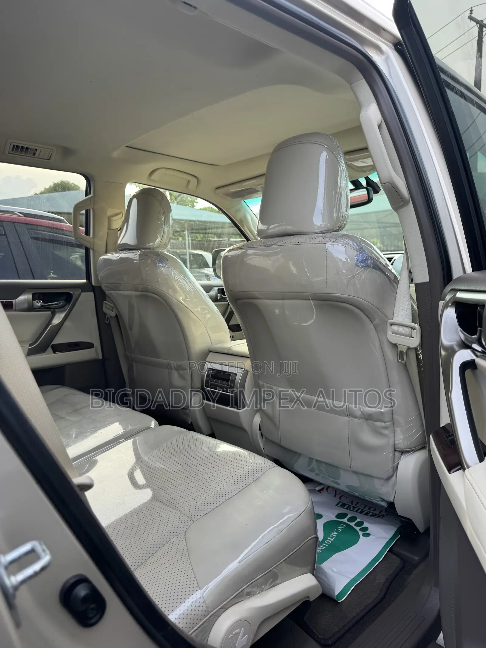 Lexus GX 460 Premium 2012 Gold