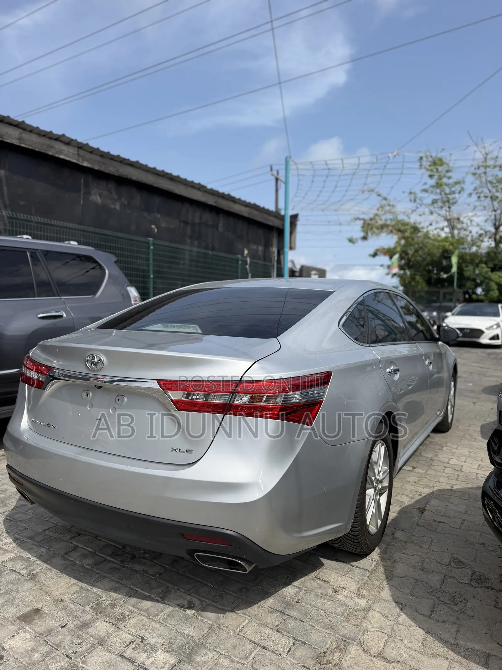 Toyota Avalon XLE Sedar FWD (3.5L 6cyl 6A) 2013 Silver