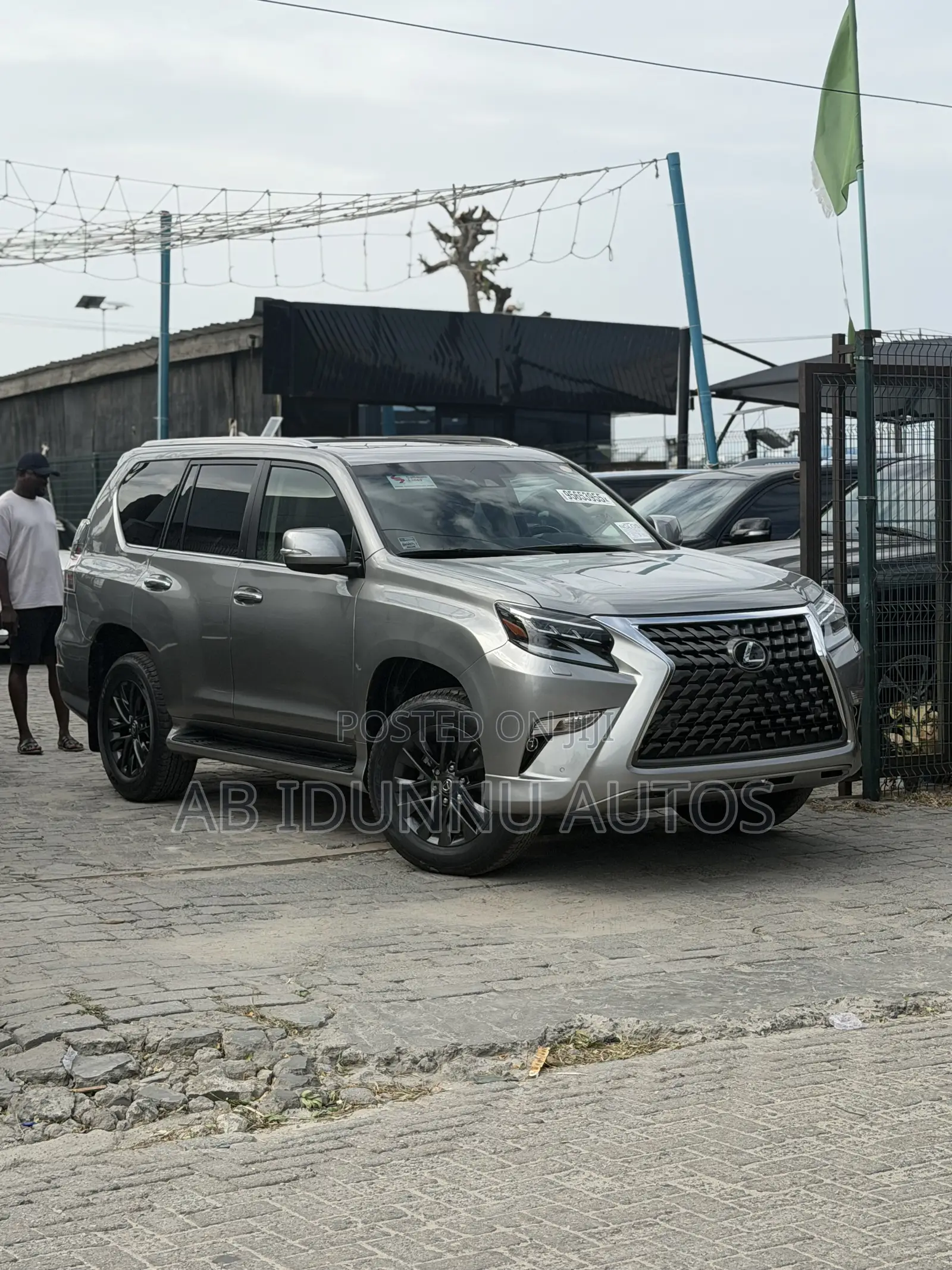 Lexus GX 460 AWD 2023 Gold